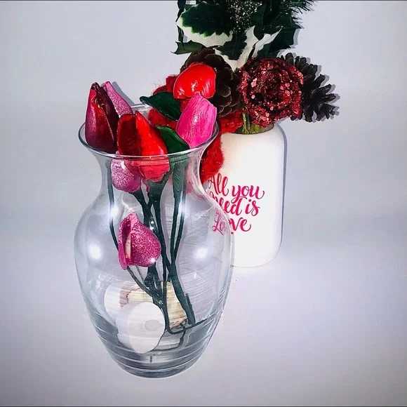 Valentine’s Day SeaShell Roses - Picture 2 of 10